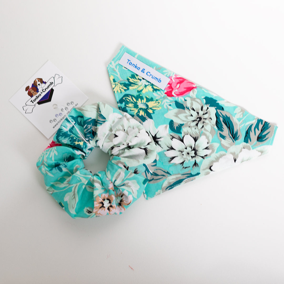 Scrunchie with pet bandana set in aquamarine